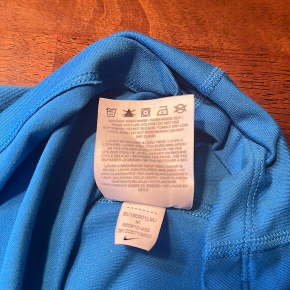 Nike dri fit pullover M (4075) - Picture 8 of 8